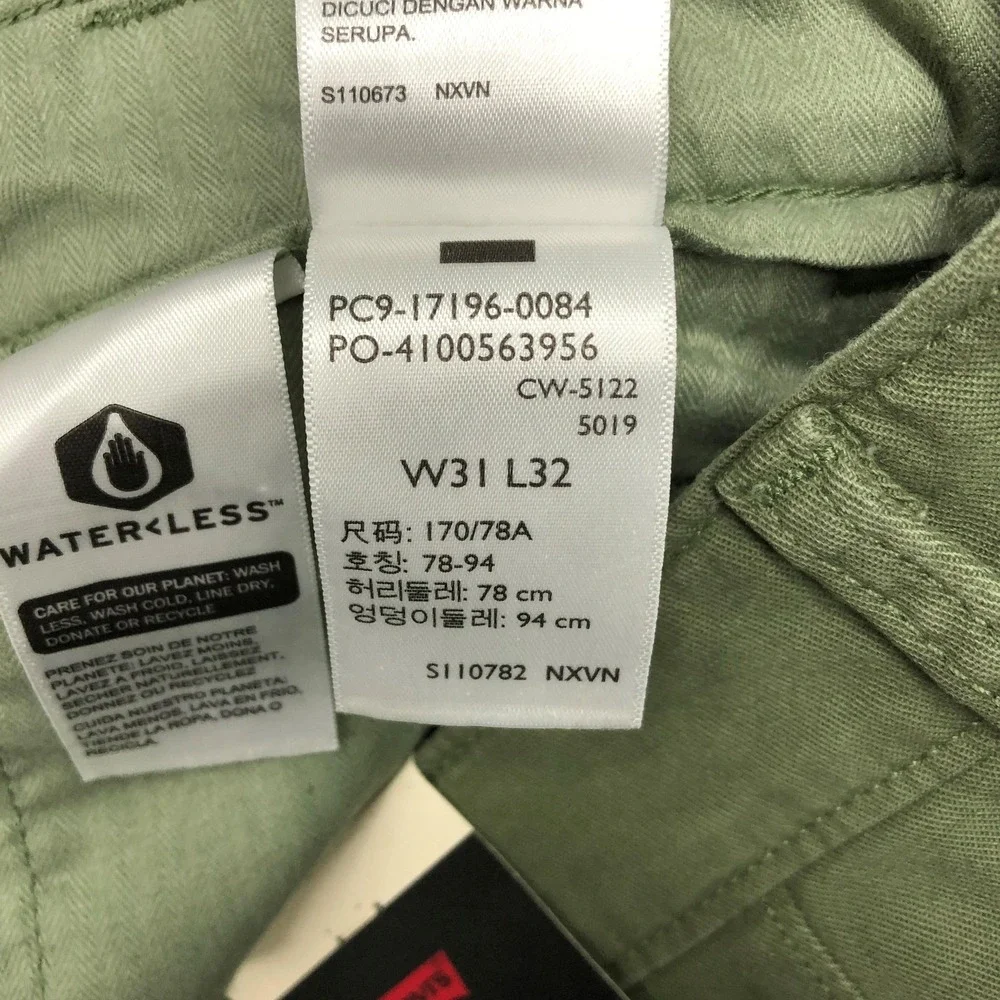 Levis XX Chino Pants Mens 31x32 Green Standard Taper Chicago Patch Stretch New